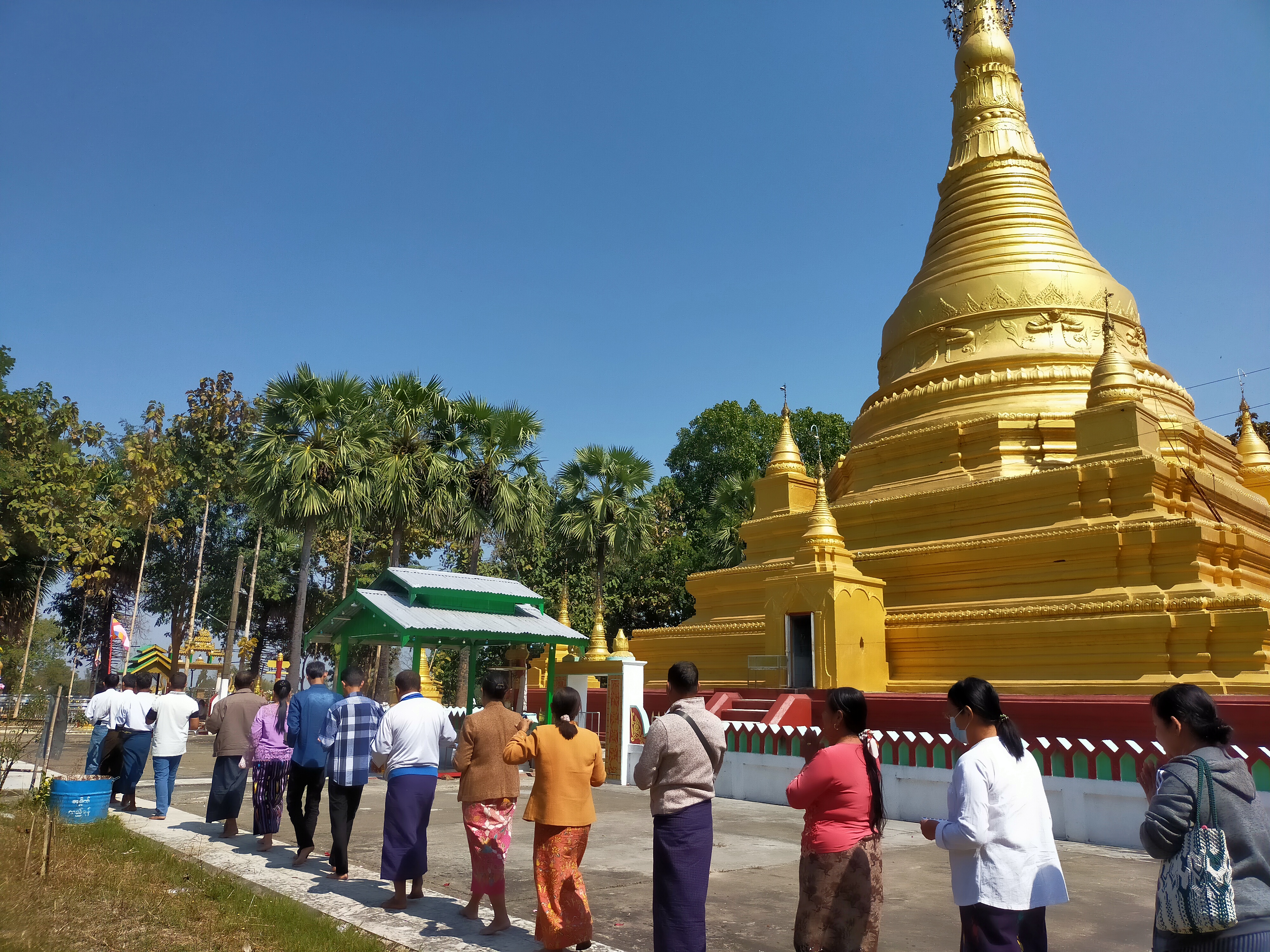 နန်းတော်ဦးလောကမာရဇိန်စေတီတော်မြတ်ကြီး
