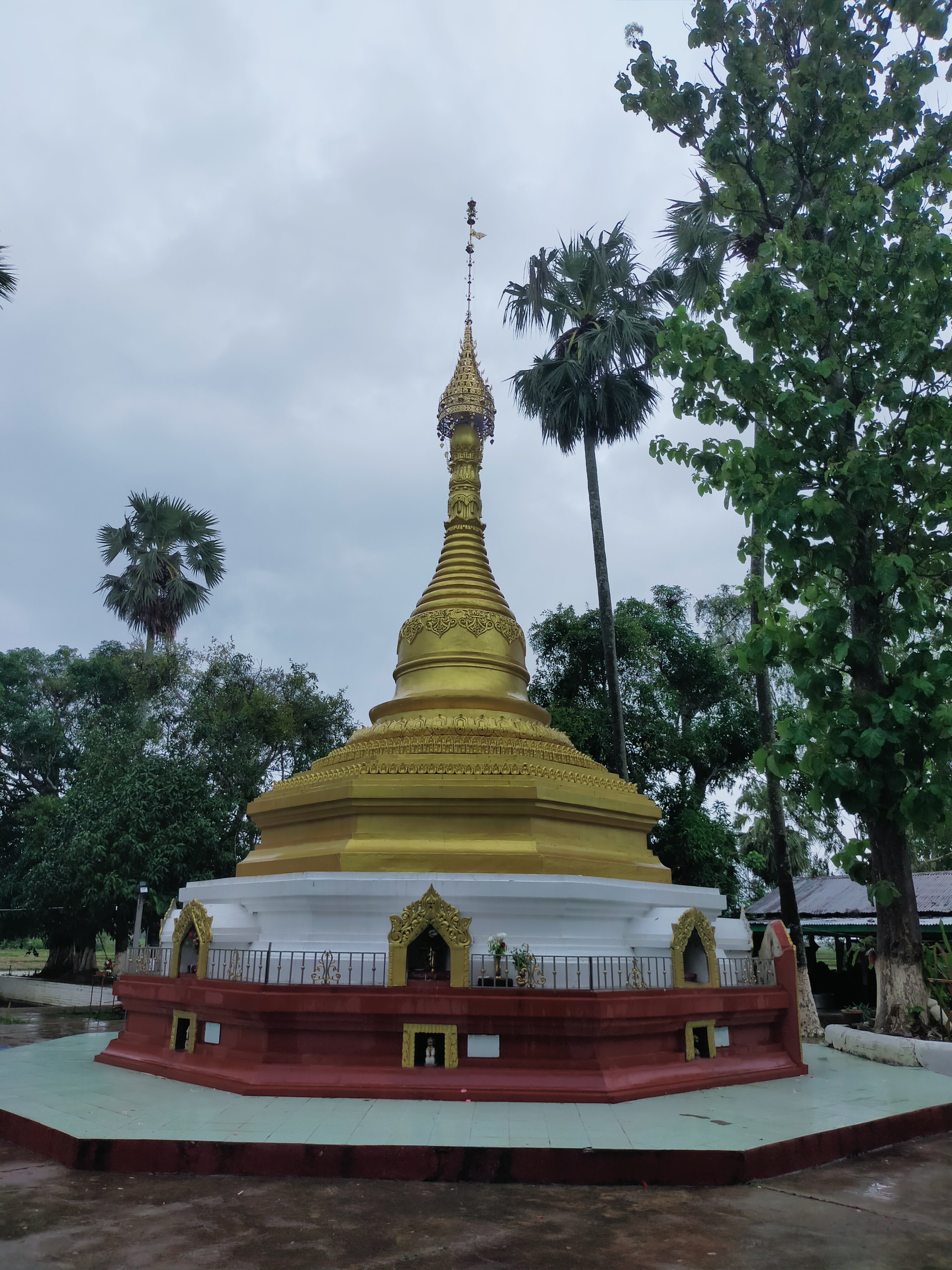 ဣစာသယလာဘသိဒ္ဒိစေတီတော်မြတ်ကြီး(ဥယျာဉ်ကုန်း)