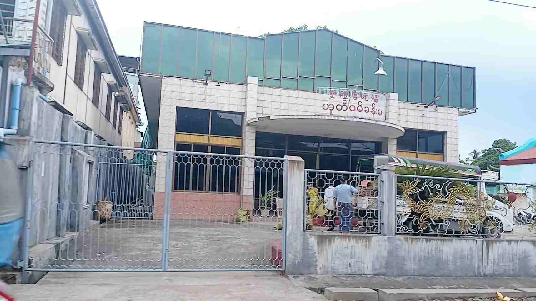 ဟုတ်ဝမ်ခန်းမ၊တရုတ်ဘုရားကျောင်း