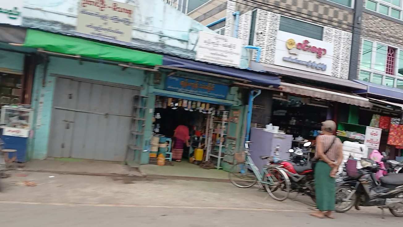 ရန်ကုန်-သံဆိုင် အိမ်ဆောက်ပစ္စည်းဆိုင်