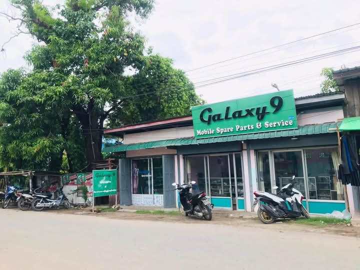 Glaxy 9 Mobile spare parts & srevice