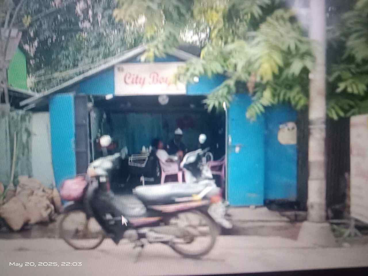 City boy (ဆံပင်ညှပ်ဆိုင်) ဘုရားလမ်း
